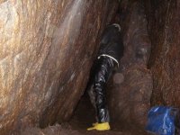 crevice.jpg