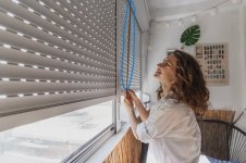 Manual-operation-of-roller-shutters.jpg